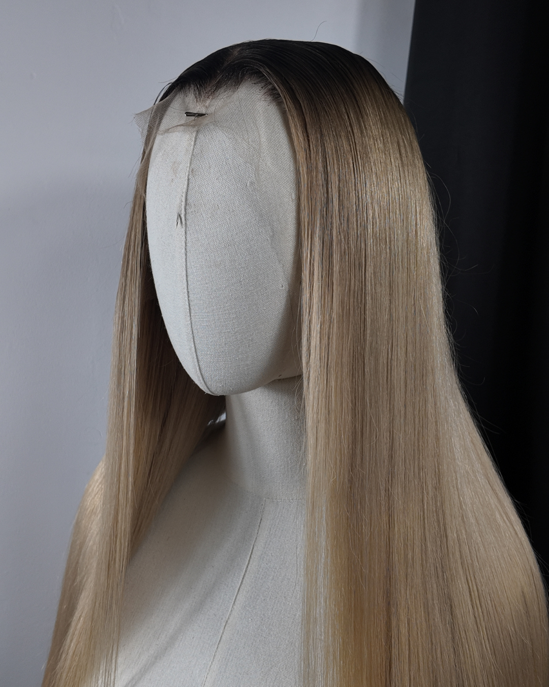 COLOUR OF CHOICE ON BLONDE WIG